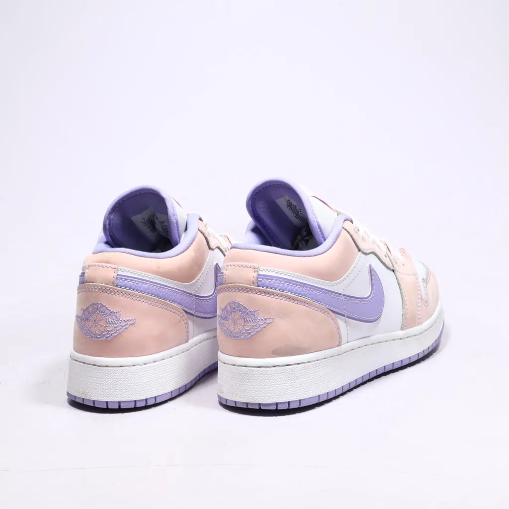 Air Jordan 1 Low Se Low-Top Sneakers Leather White Color For Women