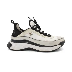 Chanel Sporty Sneakers - Unisex 42