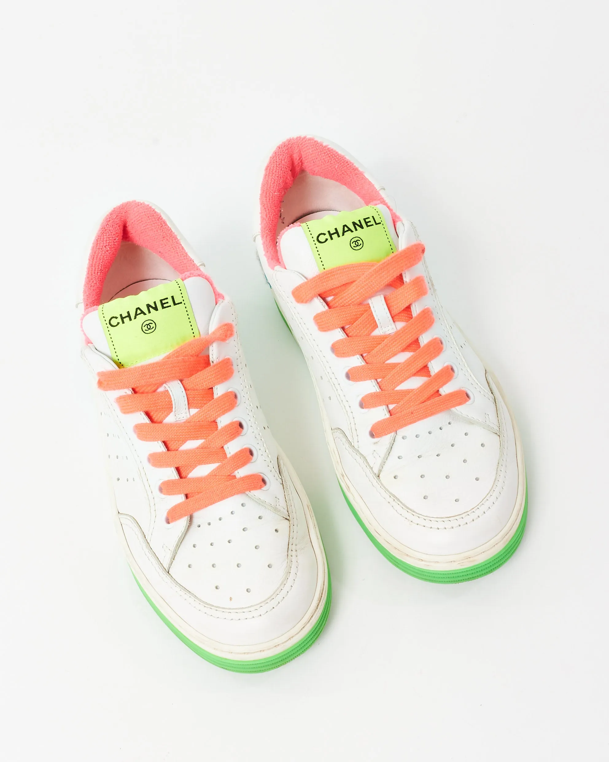 Chanel White and Multi Leather Logo Low-Top Sneakers - 38.5