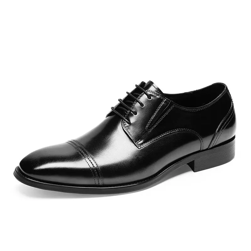 Diamoré Timeless Lace-Up Elegance
