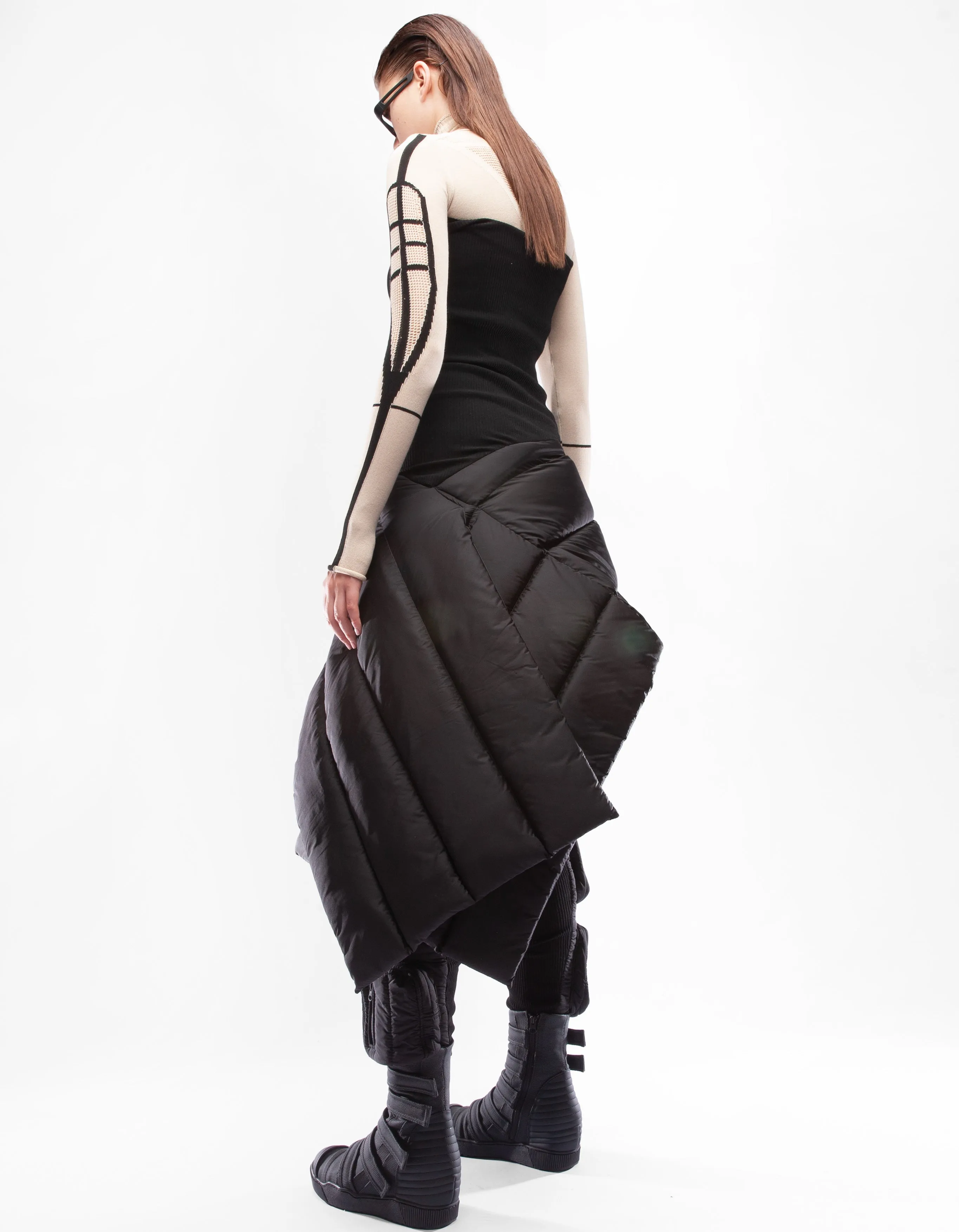 DRESS CUT OUT TIMELESS