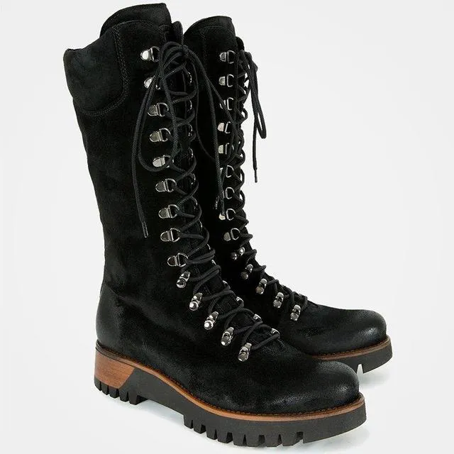 Fashionable supportive orthopedic footwear