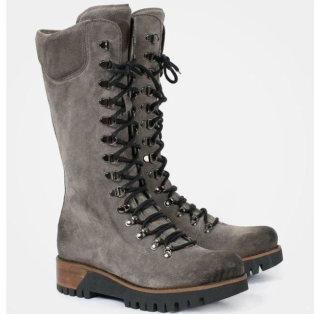 Fashionable supportive orthopedic footwear