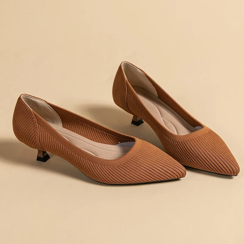 Ribbed Upper Basic Kitten Heel Pumps