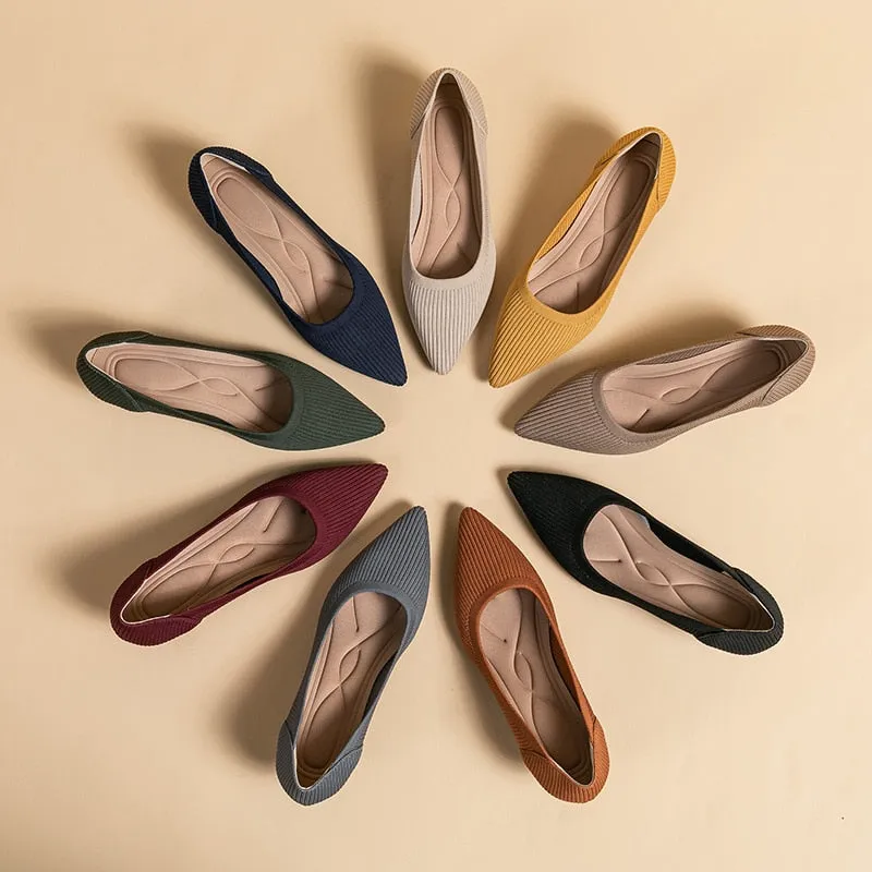 Ribbed Upper Basic Kitten Heel Pumps