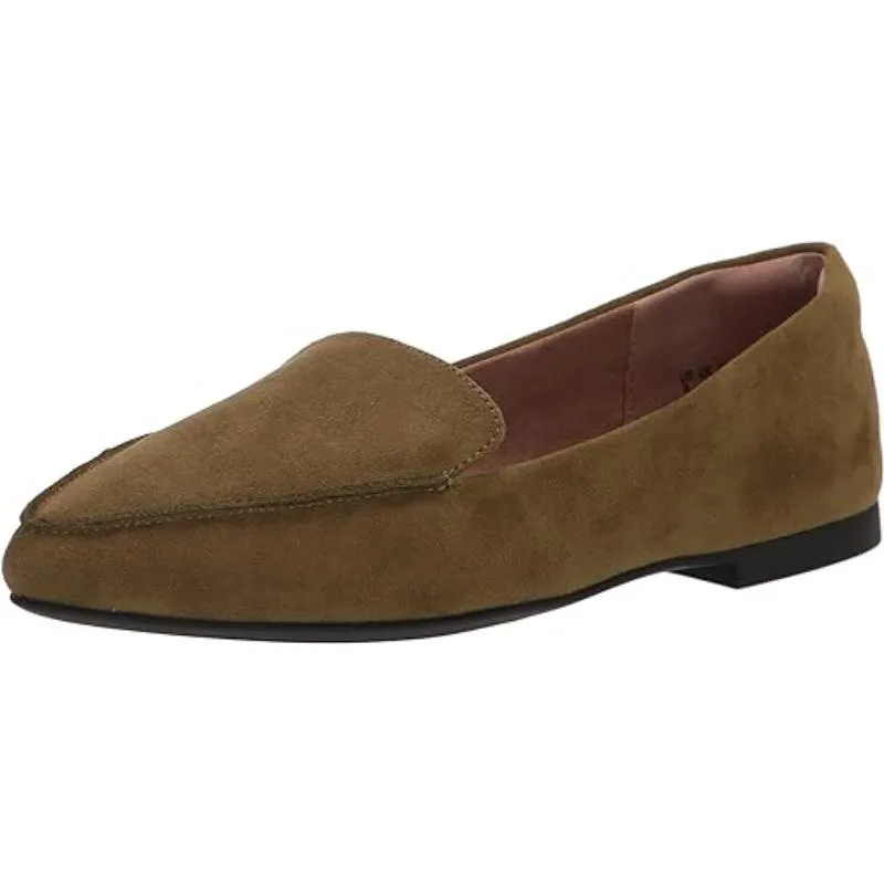 Sleek Minimalist Design Loafer For Women