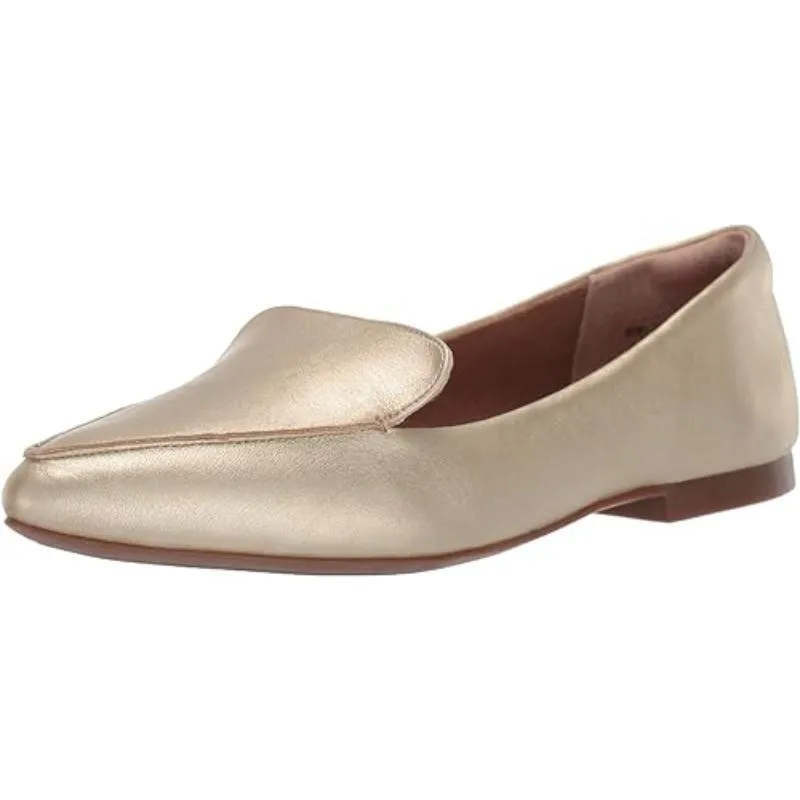 Sleek Minimalist Design Loafer For Women