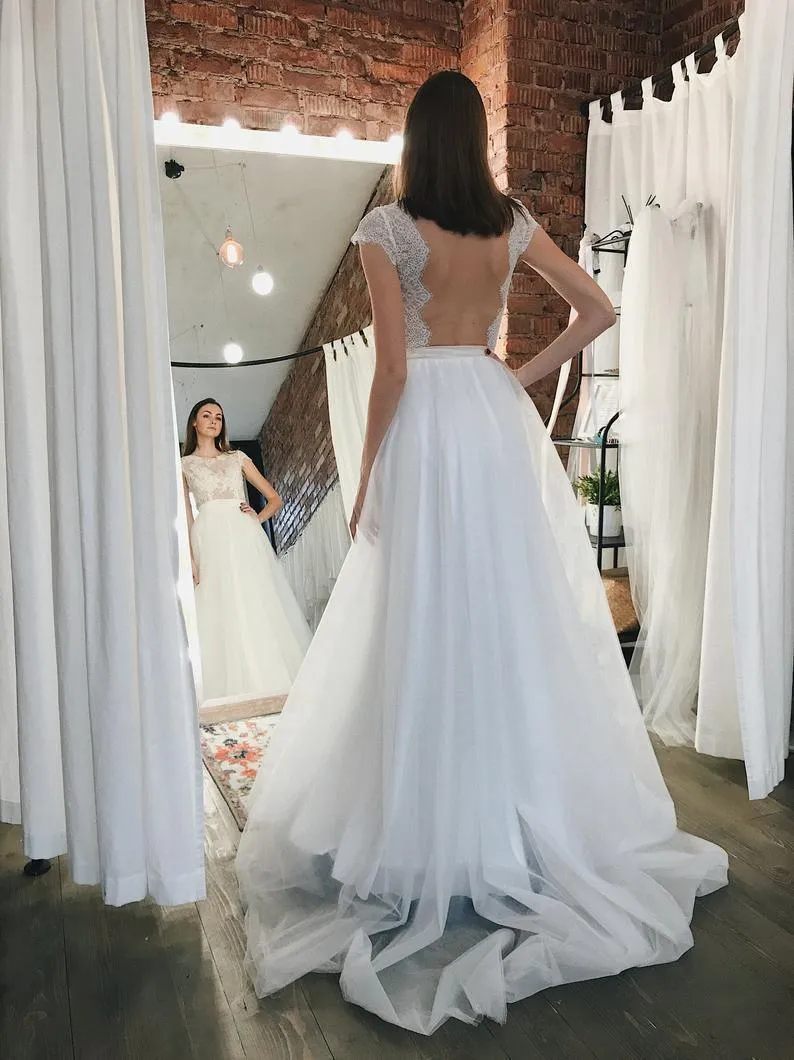 Tulle wedding dress Simple wedding dress Romantic Open back Bridal Gown TN216