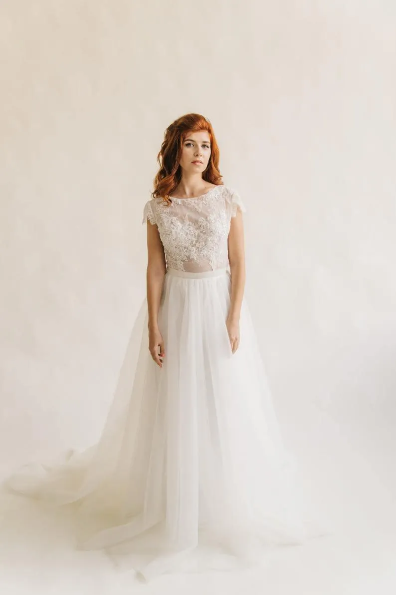 Tulle wedding dress Simple wedding dress Romantic Open back Bridal Gown TN216
